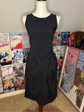 Annie Thompson Black Sleeveless Gathered Midi Dress
